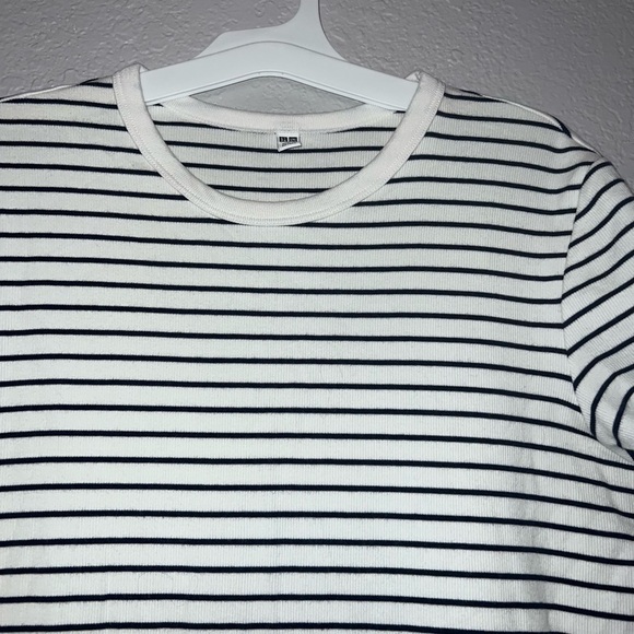 Uniqlo Women Cotton Black White Stripe Top - Picture 2 of 6